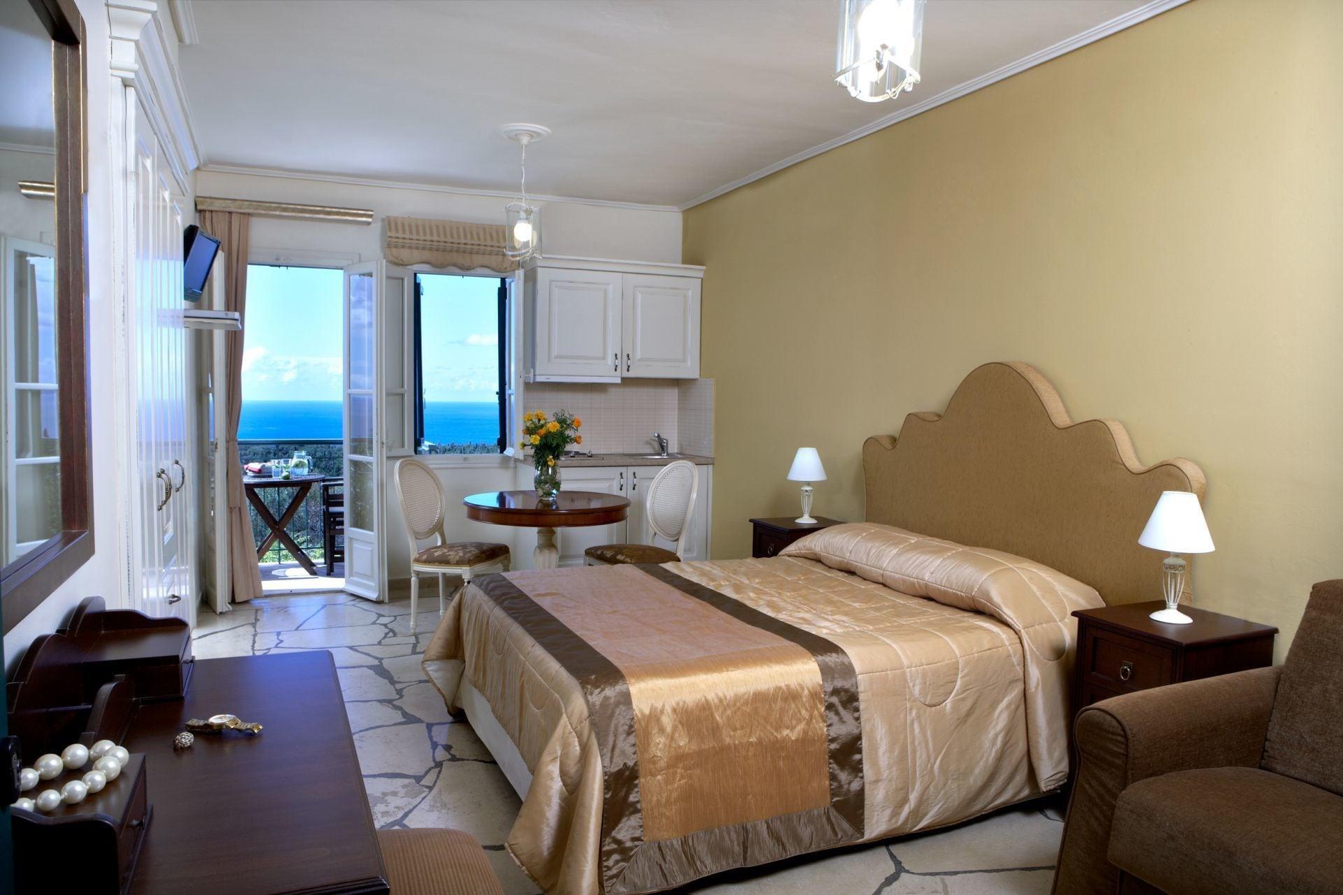 Dafnoudi Hotel Apartments Antipata  Exterior foto